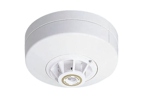 天井に設置された熱感知器